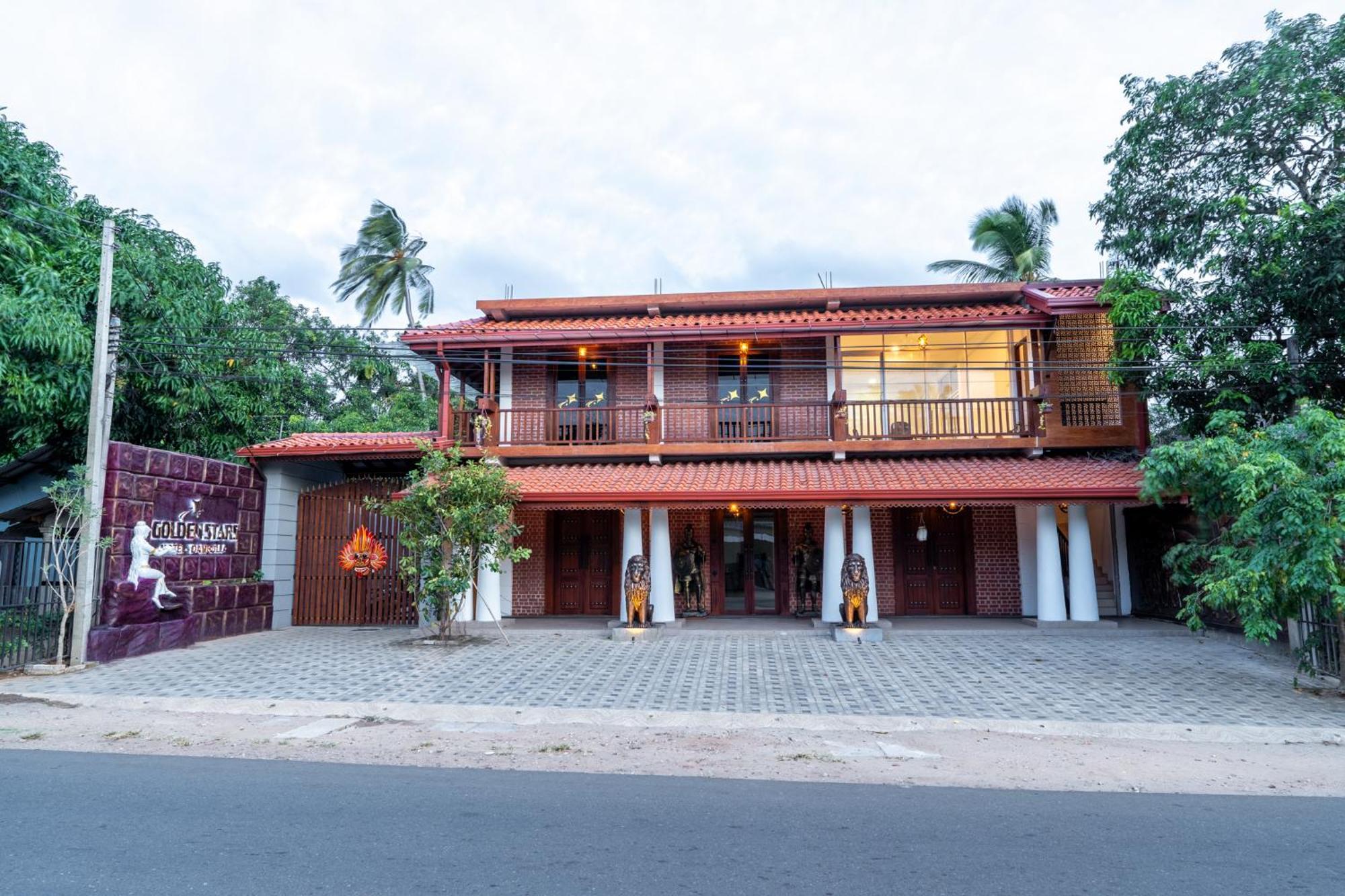 Golden Stars Hotel Dambulla Exterior foto